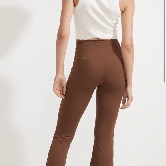 Like New! Madewell MWL High-Rise Flex Flare Leggings  - Coffee Brown - Picture 2 of 8